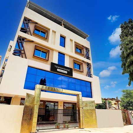Super Townhouse Hoshangabad Road Near Aashima Mall Samarda Kaliāsot Exteriér fotografie
