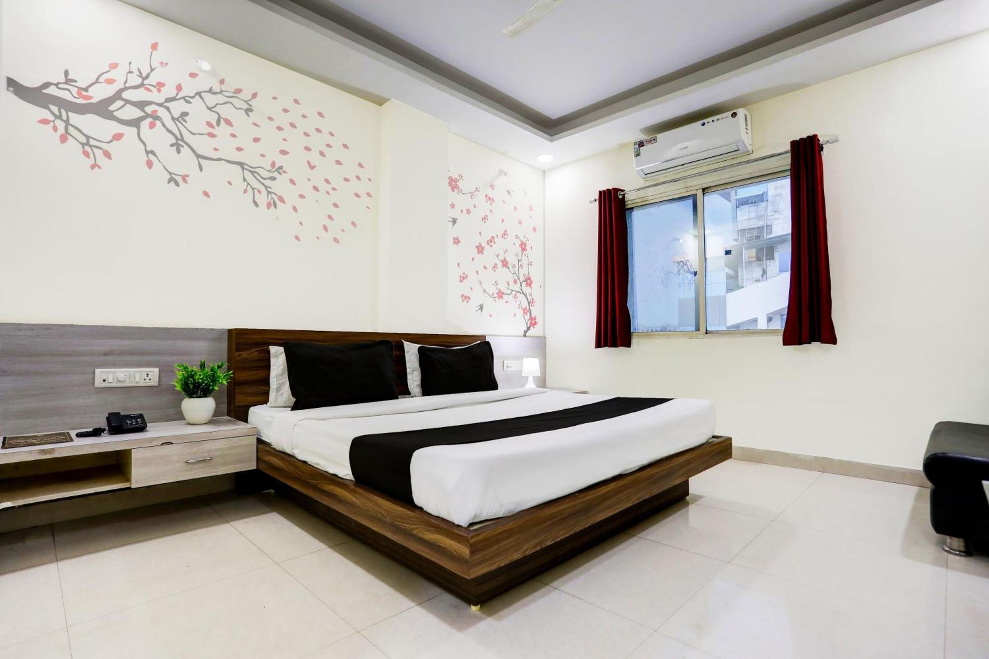 Super Townhouse Hoshangabad Road Near Aashima Mall Samarda Kaliāsot Exteriér fotografie