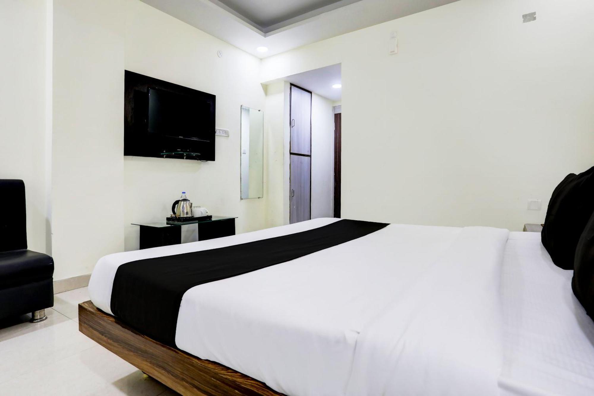 Super Townhouse Hoshangabad Road Near Aashima Mall Samarda Kaliāsot Exteriér fotografie